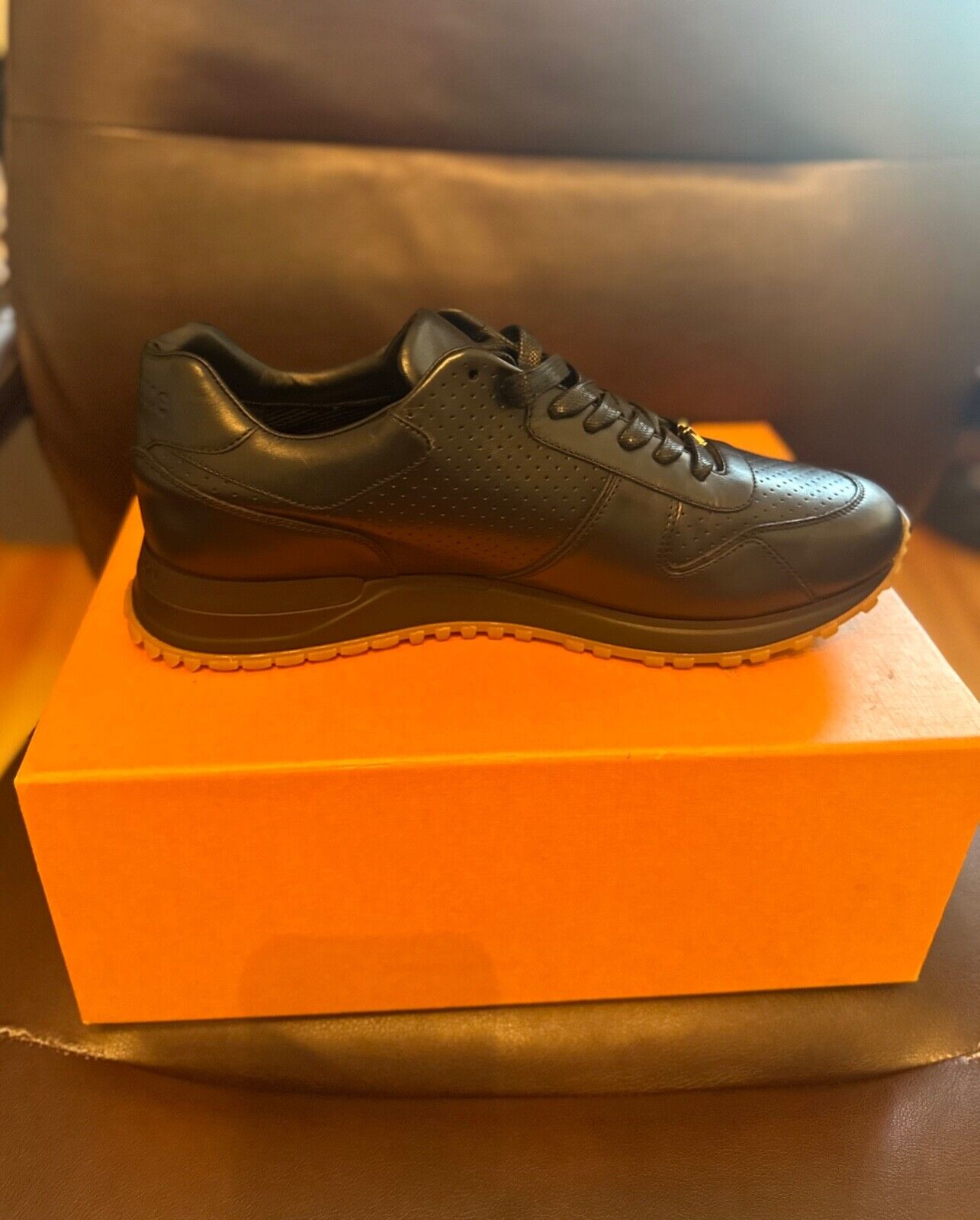 Louis Vuitton X Supreme Run Away Sneakers black US 7 – Fancy Lux