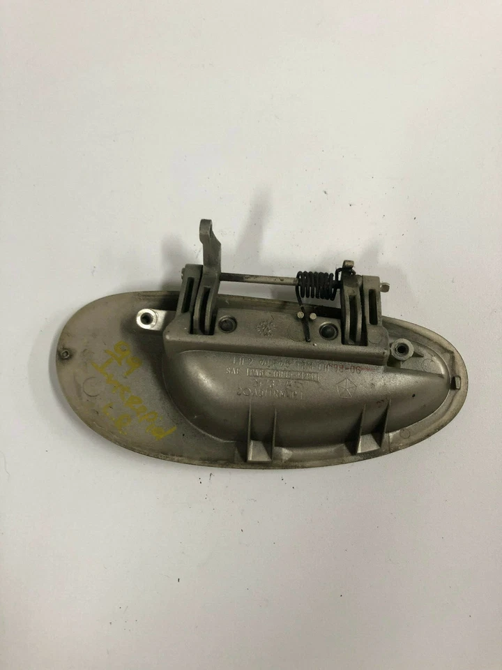 Dodge Intrepid 1999 manija de puerta exterior trasera izquierda  Foto 2 de 2