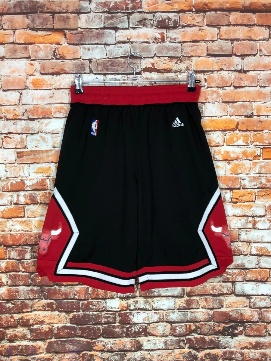 Vintage Adidas NBA Chicago Bulls Men s Basketball Shorts Size S eBay