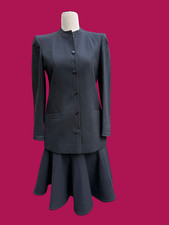 Vintage VALENTINO Boutique - Wool 2 piece suit - unusual design - size 8 - VG 