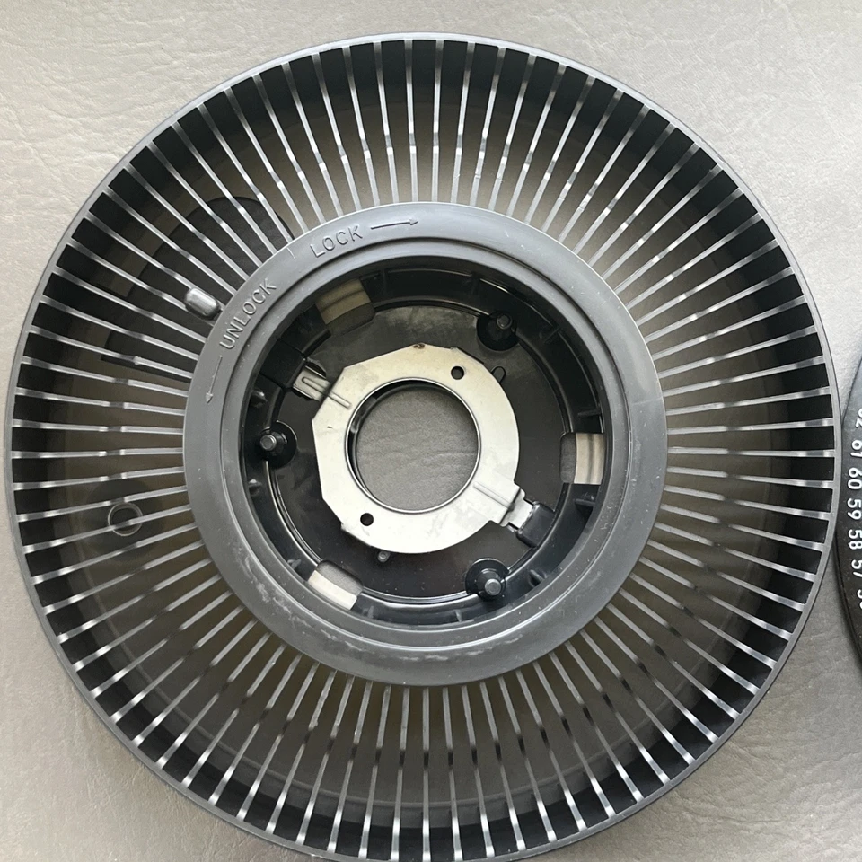 Vintage Kodak Carousel 80 Slide Projector Per Trays Original Box Lot of 4 - Image 2 of 4