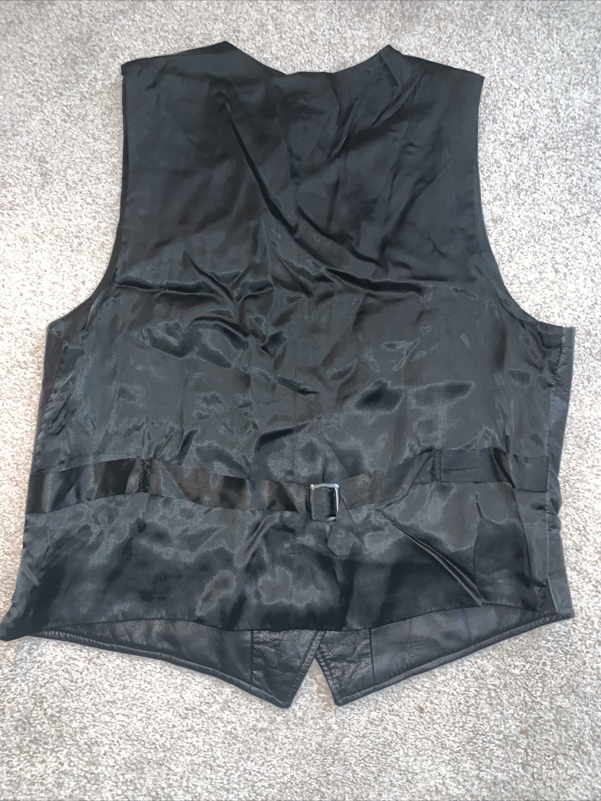 Vintage Women's Black 100% Leather Vest Size Medium Back Buckle Rafaella