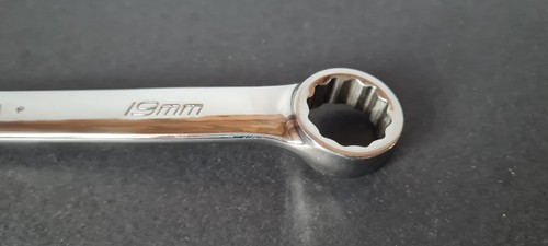 Snap On OEXM190B 19mm combination spanner - very good condition - Picture 3 of 6
