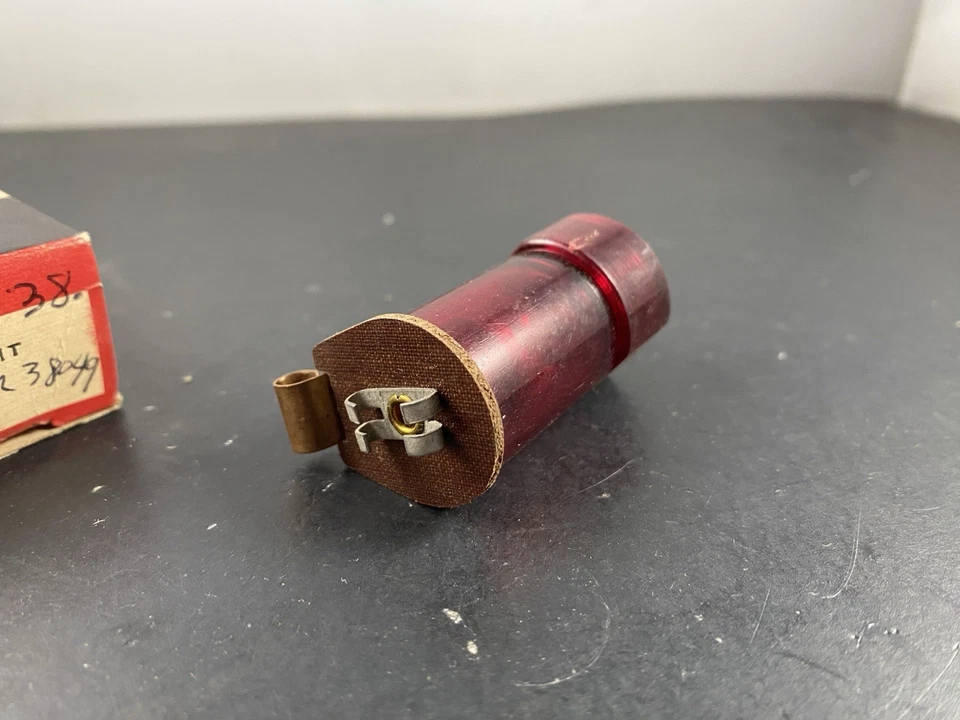 Luz de advertencia roja Triumph TR2, TR3, TR4, TR4A NOS Foto 4 de 4