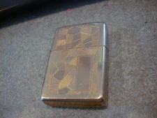 1993 USED BRASS SCRHOLL USED ZIPPO 2 MARKS ORIGINAL INSERT TIGHT CRUSTED CLOSED