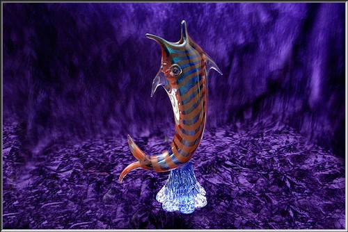 Gorgeous Vtg MURANO Italy Art Glass  Blue w/ Red Fish Bud Vase