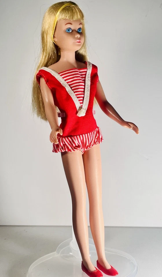 Vintage 1963 SKIPPER DOLL -BLONDE AND RARE SAILING LAND & SEA 1964 CARRYING CASE - Image 4 of 4