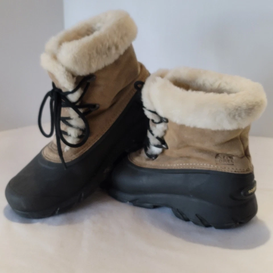 Womens Sorel Snow Angel Waterproof Winter Boot sz 8.5 EUC - Image 2 of 4
