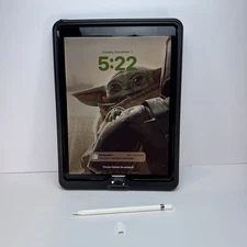 Apple iPad Pro 12.9” 256GB Wi-Fi 2nd Gen + Apple Pencil + LifeProof Case Bundle