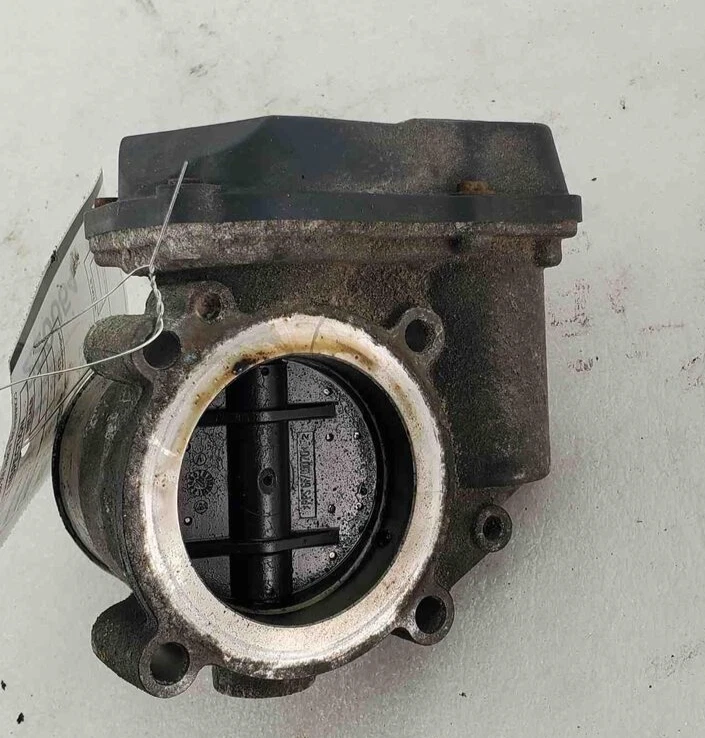 Conjunto de carrocería del acelerador Volkswagen Passat 2,0 L 2006 2007 2008 2009 2010 2011 Foto 2 de 4