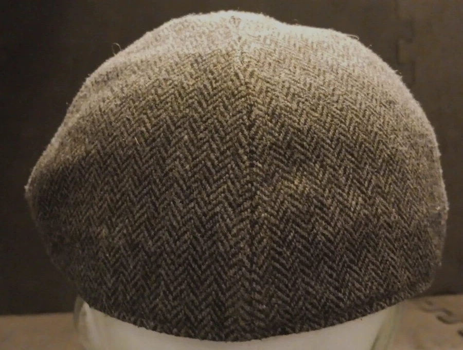 Med/Lg Apt. Gorra gorra de cabbie de noticiero con patrón Chevron gris 9 Foto 3 de 4