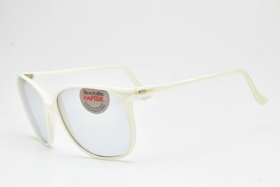1980s vintage ovarsized sunglasses photochromatic BOLLE eyeglasses white frame - Image 4 of 4