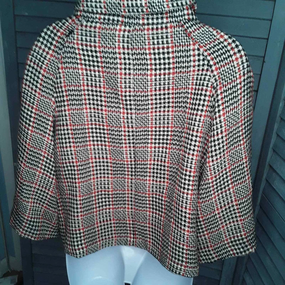 Erin London Blazer , Ladies Small - Red & Black Tweed. Short Waist, 3/4 Bell Slv - Image 2 of 4