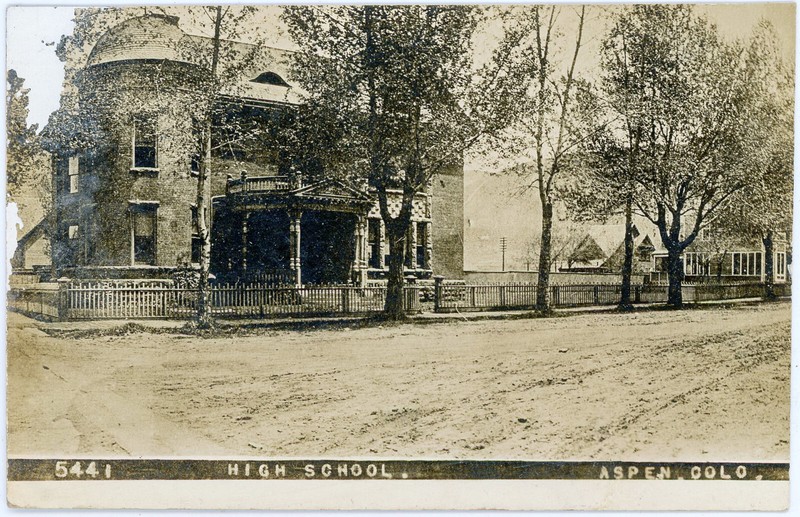 Antique 1909 RPPC Dirt Street Residences & Victorian-Era High School in Aspen CO