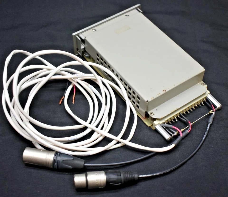 Vintage Telefunken V676 - Nr. 1586 - Mic Pre Amp - Image 2 of 4