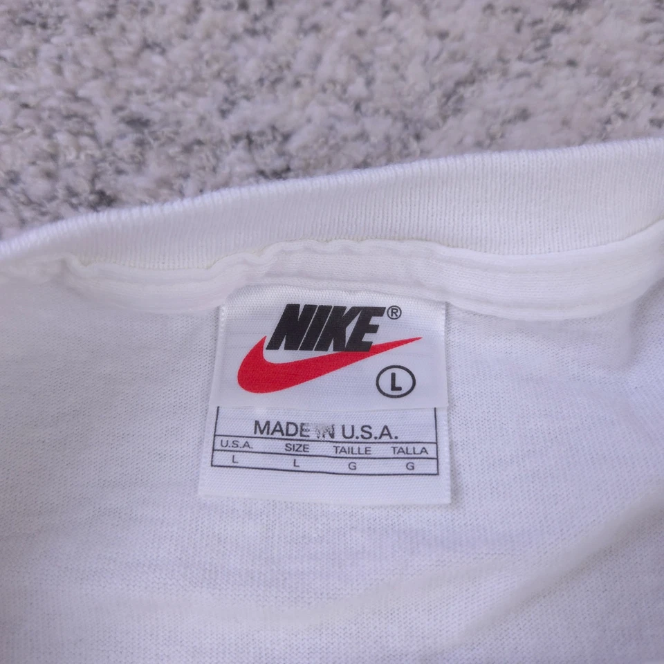 Camiseta Nike De Colección Para Hombre Grande Etiqueta Blanca Hecha en EE. UU. Logo Swoosh Años 90 Cuello Redondo Foto 3 de 4