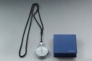 Vintage 1975 Exc+5 Seiko Stopwatch 88-5051 Hand-winding Mens Watch From JAPAN