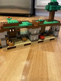 LEGO Minecraft The First Night (21115) See Description. Missing 3 Pieces