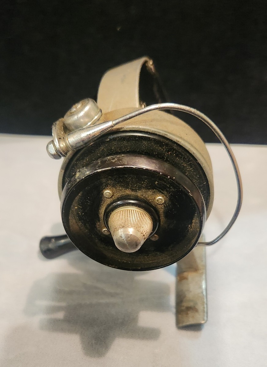リール Bronson Jet 500 Vintage Bronson Jet Model 500 Spinning Fishing Reel Vintage