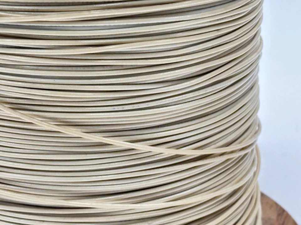 Carrete Coleman TFFN-18-STR-WHT cable trenzado cobre 18 AWG 600 V 2000 ft Foto 3 de 4