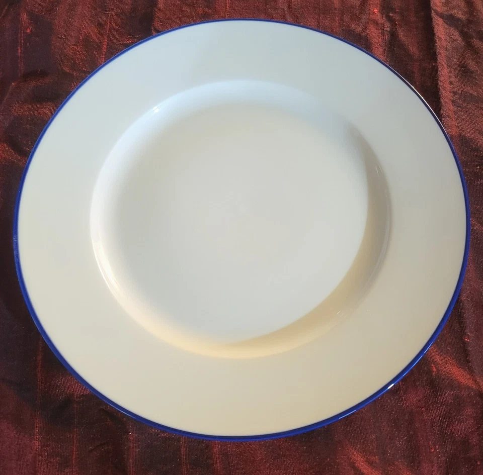 MIKASA HOSPITALITY BISTRO Salad Plates 9 "SET OF 4 NEW! - Image 3 of 4