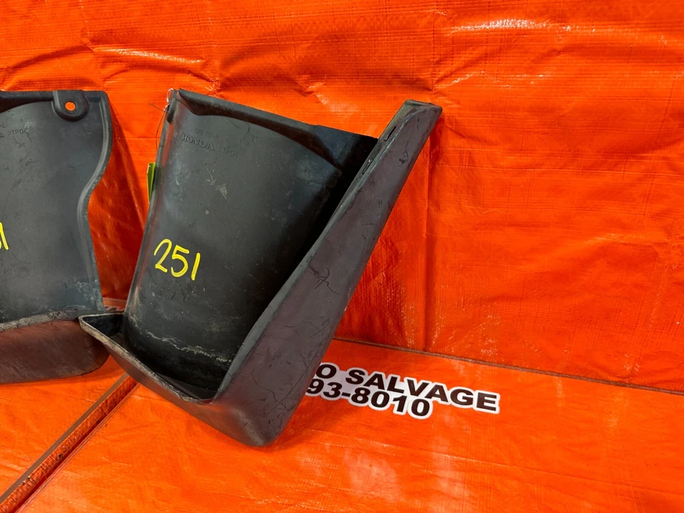 08-12 HONDA ACCORD SEDAN REAR MUD FLAP / SPLASH GUARD SET LEFT & RIGHT OEM #251 - Image 2 of 4