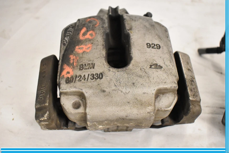 11-16 BMW F10 528i 528xi JUEGO DE 2 PINZAS DE FRENO DELANTERAS IZQUIERDA Y DERECHA OEM Foto 4 de 4