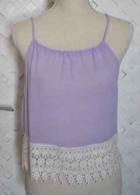 ICON DESIGN Belle V VIOLET LACE CROP TOP nwt Women's SIZE MEDIUM USA