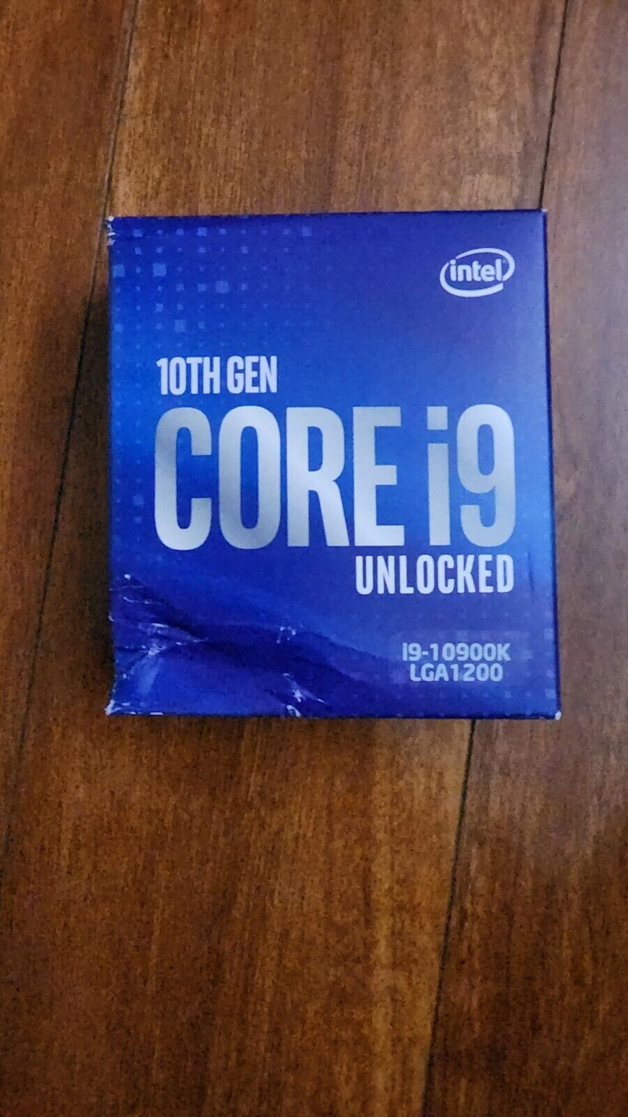 Intel Core i9-10900K Processor (3.7 GHz, 10 Cores, FCLGA1200) - BX8070110900K