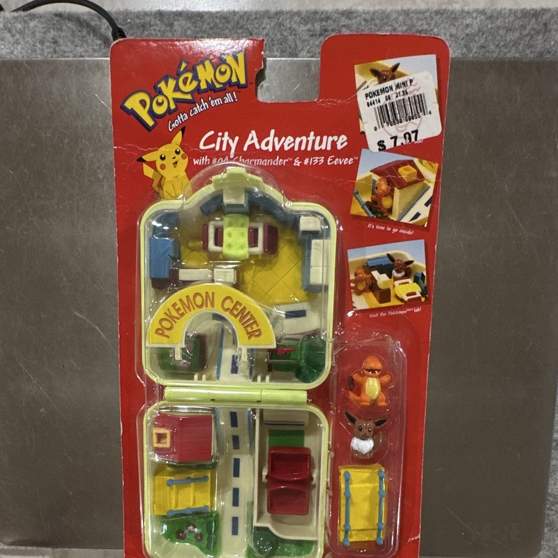 Pokémon City Adventure Playset w/ Charmander & Eevee Figures, Boxed