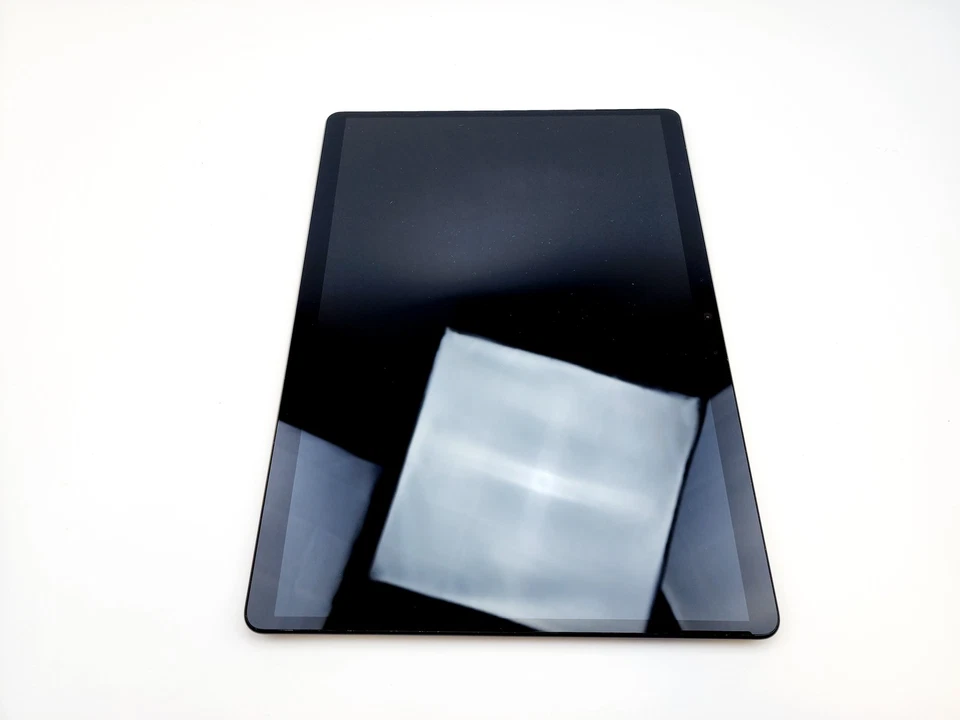 Microsoft Surface Pro 9 13" i5 12th Gen 8GB RAM 256GB SSD 2.5GHz Black Good - Image 3 of 4