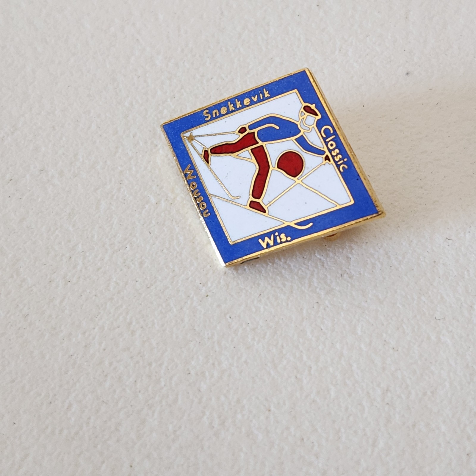 Snekkevik Classic Wausau Wisconsin Vintage Lapel Hat Jacket Pin Ski Race *