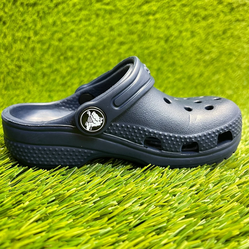 Crocs Classic Clog Toddler Size 7C Blue Beach Walking Outdoor Slip On Sandals - Image 4 of 4