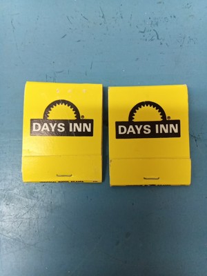 Lot Of 2 Days Inn Vintage Matchbooks (LL)