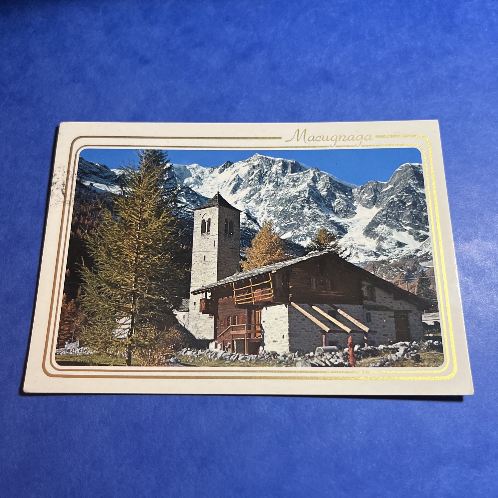 MACUGNAGA CHALET RUSTICO E LA CHIESA VECCHIA - CARTOLINA A COLORI VINTAGE