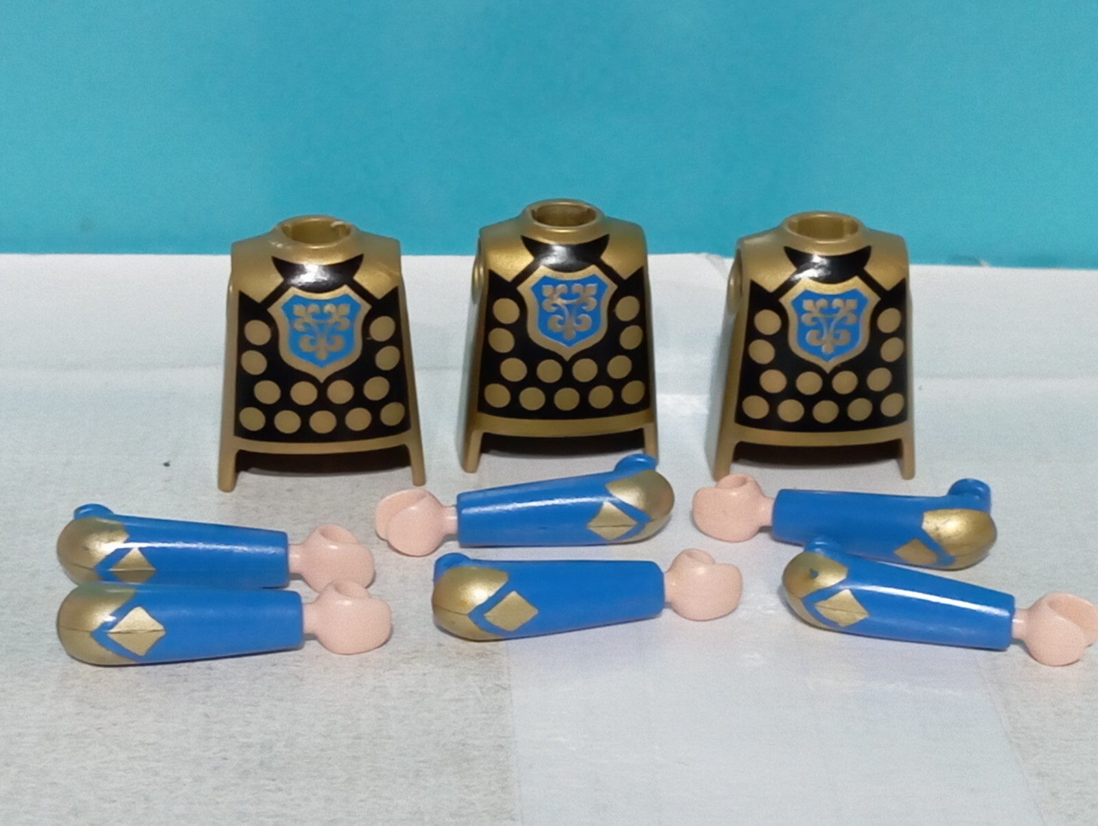 PLAYMOBIL X3 BODIES ARMS BLUE DARK GOLD PRINCE KNIGHT MEDIEVAL