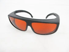 THORLABS LG10 CERTIFIED LASER SAFETY GLASSES AMBER LENSES 35% VISIBLE LIGHT - L