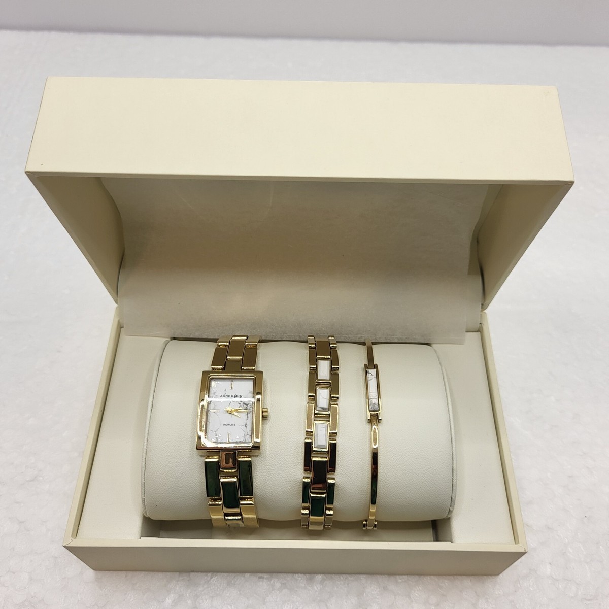 Anne Klein New York Ladies Howlite Bracelet & Watch Set New 