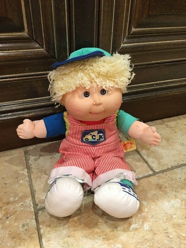 cabbage patch doll blonde hair brown eyes