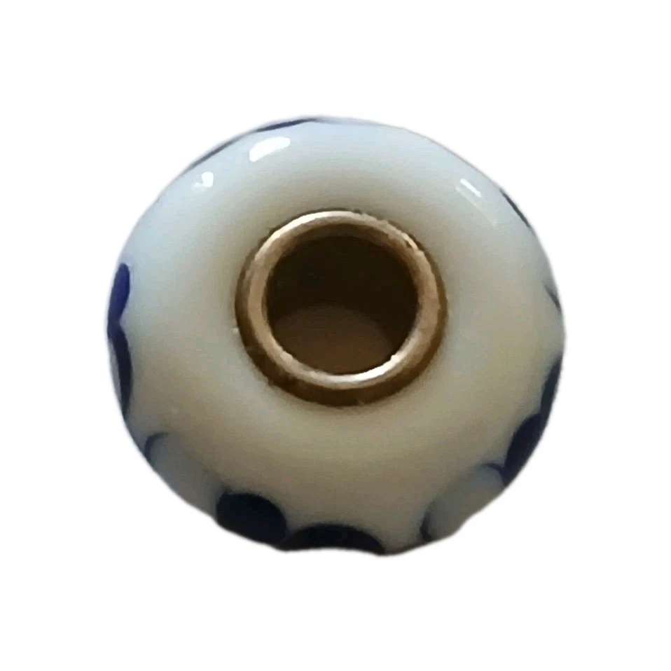 trollbead branco com design azul exclusivo  - Imagem 3 de 4