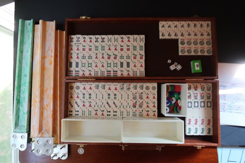 Set Mahjong Vintage in Valigetta 178 Piastrelle Vassoi Dadi Ecc Bellissimo