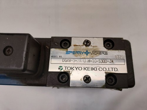 Sperry & Vickers Dg4v-3-2a-u-h-10-s300-ja Solenoid Valve And dgmdc-3-pyl-20ja - Picture 2 of 7