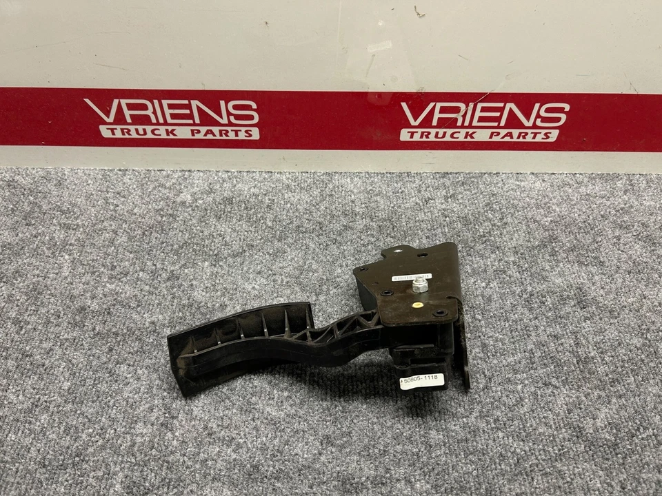 INTERNATIONAL K103478 LT FOOT PEDAL - Image 3 of 4