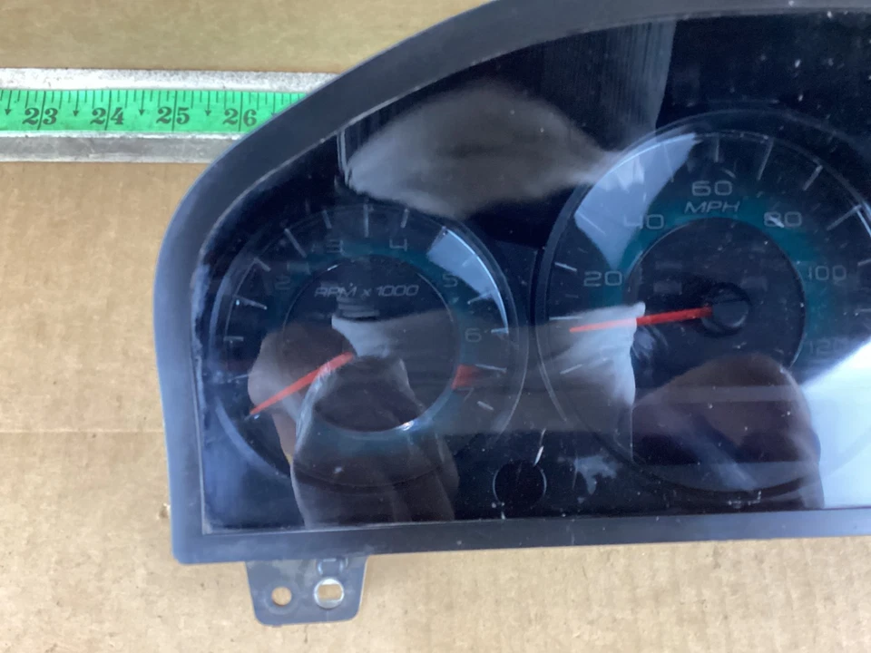 Cuadro de instrumentos velocímetro Ford Fusion 2010-2012 Foto 2 de 4