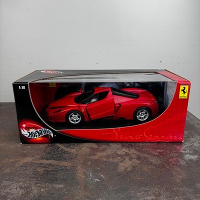 HOT WHEELS - ENZO FERRARI 1:18 Scale Diecast RED w/ Box 2002 - 100