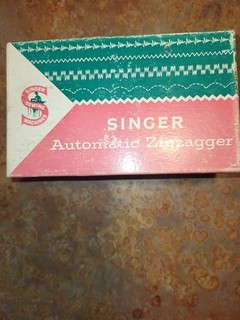 Vintage Singer Automatic Zigzagger Sewing Machine Attachment #161157 Box Manual