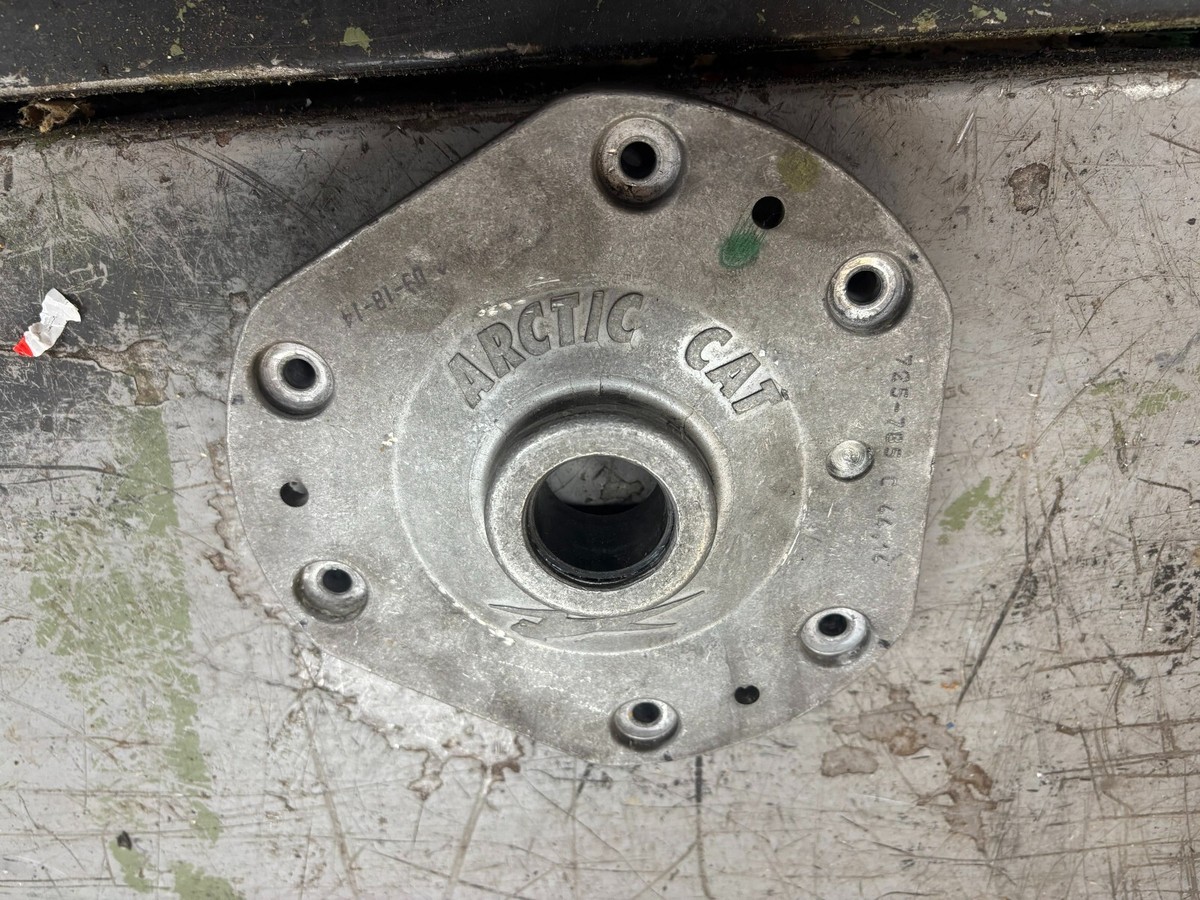 ウェットカバー Arctic Cat 0746-435 Primary Drive Clutch cover XF M6 M7 M8 800