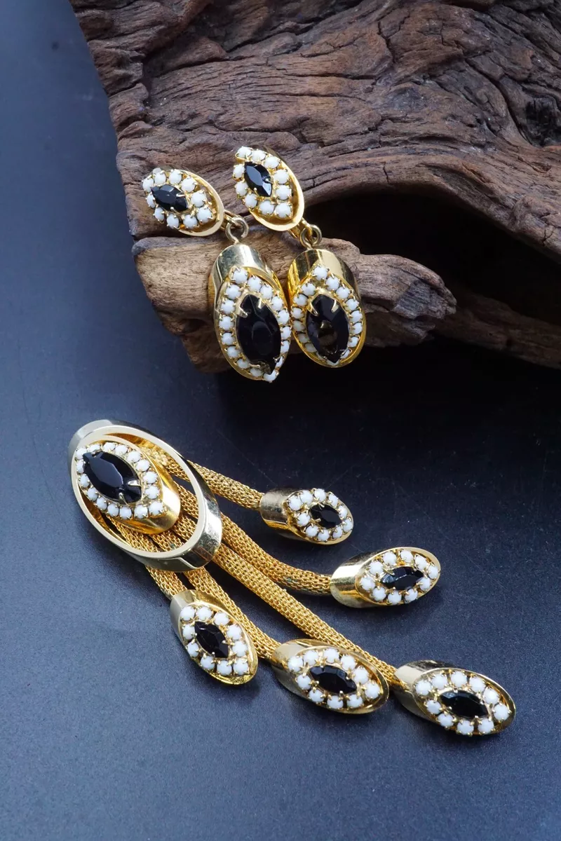 Capri vintage jewelry sale