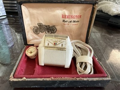Remington Roll-A-Matic 1950s Vintage Portable Shaver