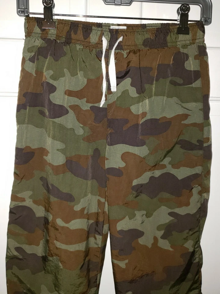 THE CHILDRENS PLACE Ejército Verde Camuflaje Nylon Pullon Pantalones XL 14 Foto 2 de 4